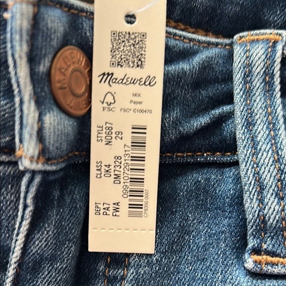 Classic Blue Women's Jeans - Picture 4 of 6